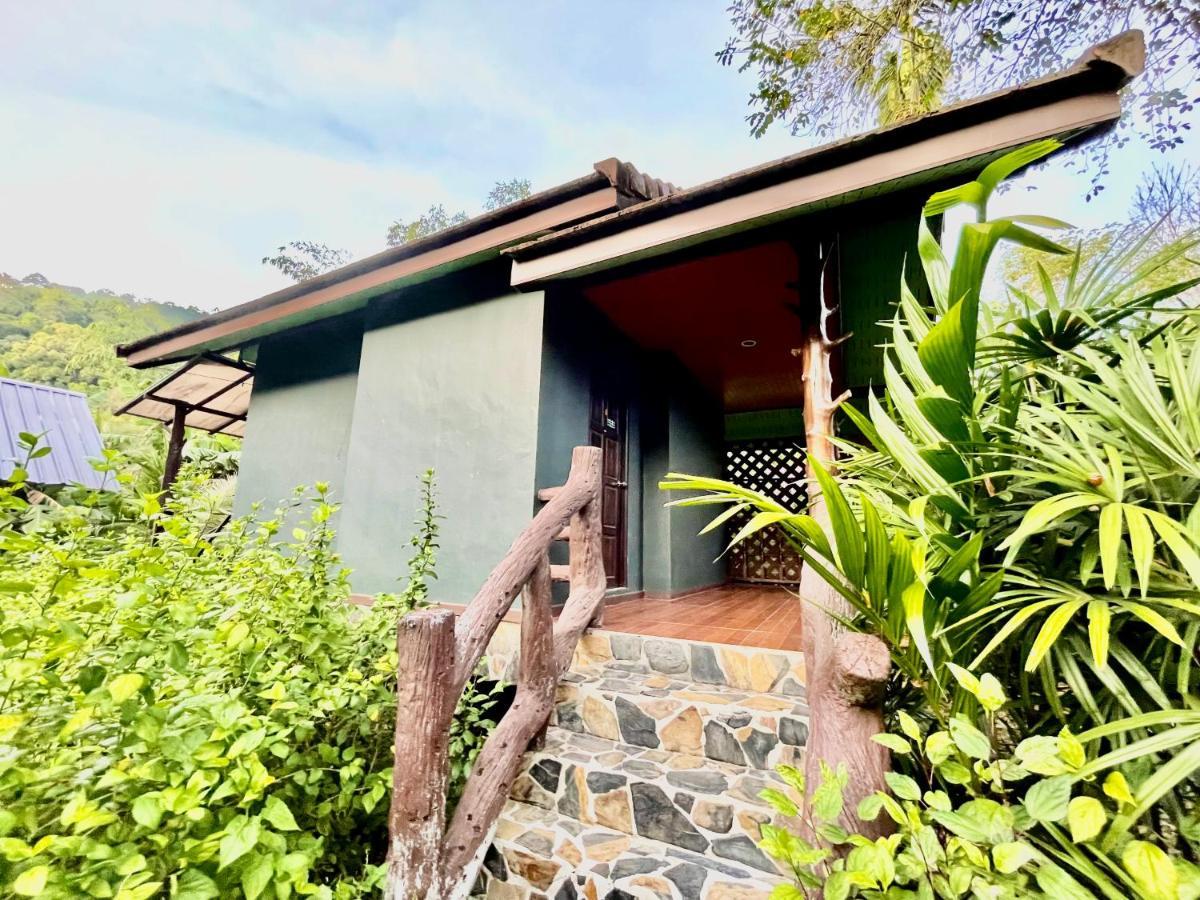Khao Sok Green Valley Resort - Sha Certified Khao Sok National Park Екстериор снимка